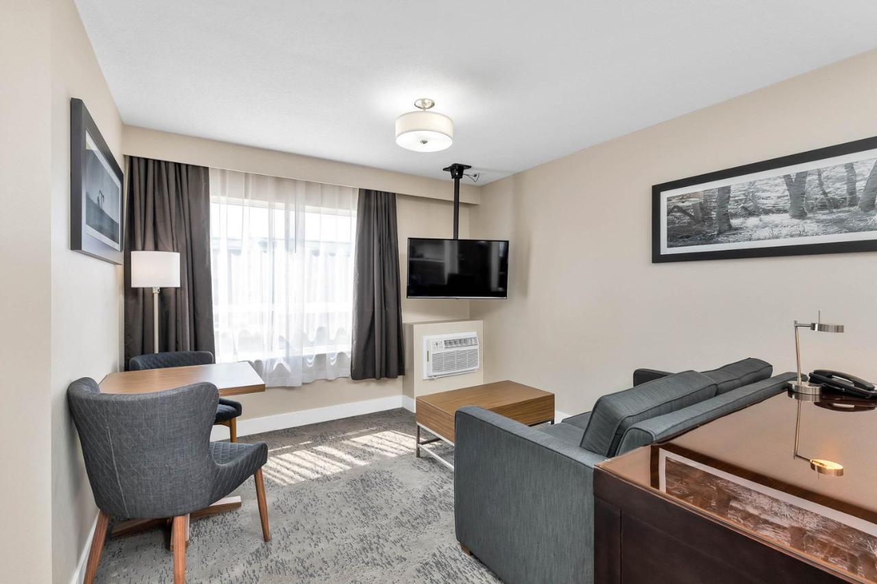 Sandman Hotel Grande Prairie Buitenkant foto