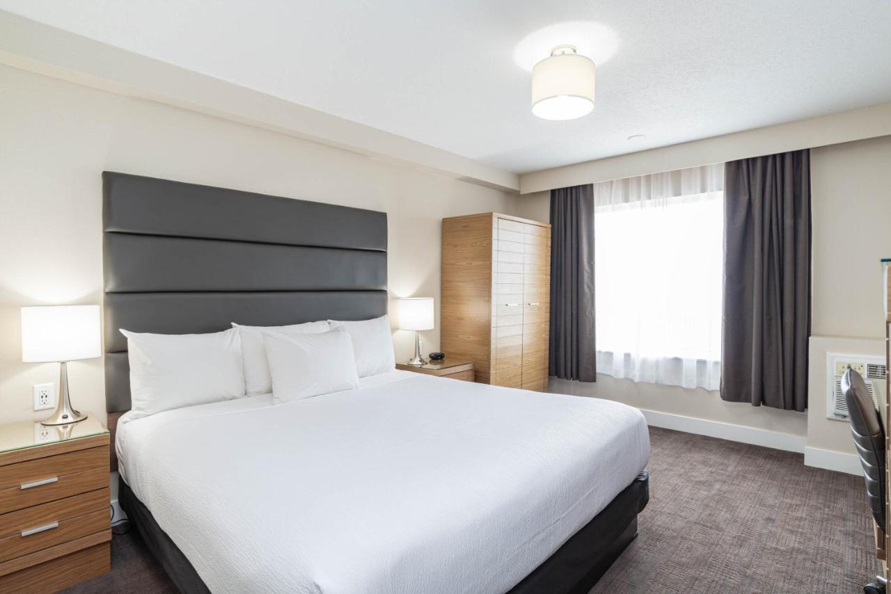 Sandman Hotel Grande Prairie Buitenkant foto
