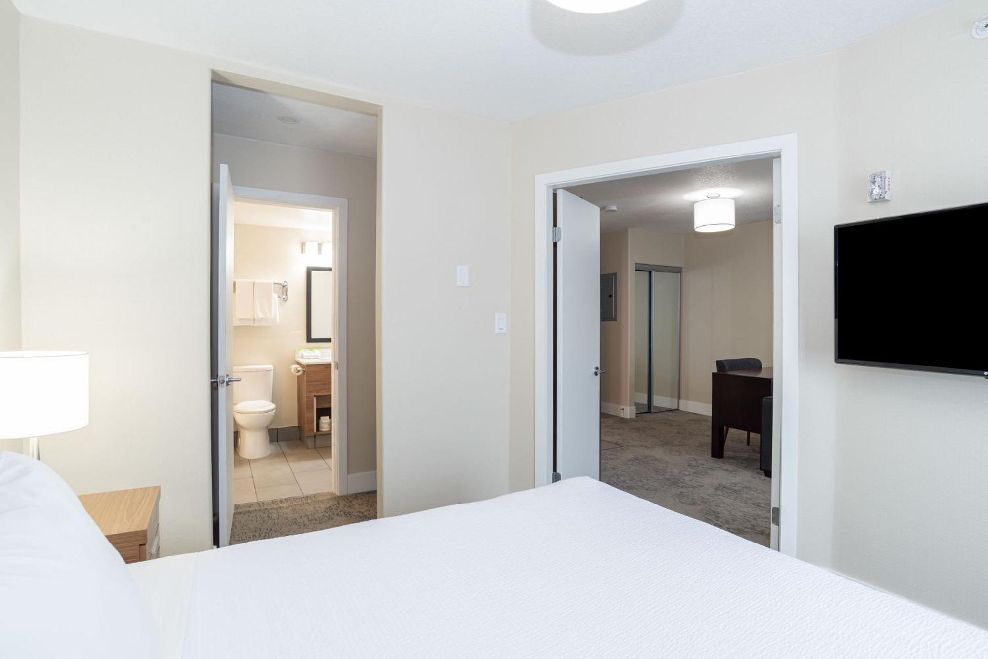 Sandman Hotel Grande Prairie Buitenkant foto