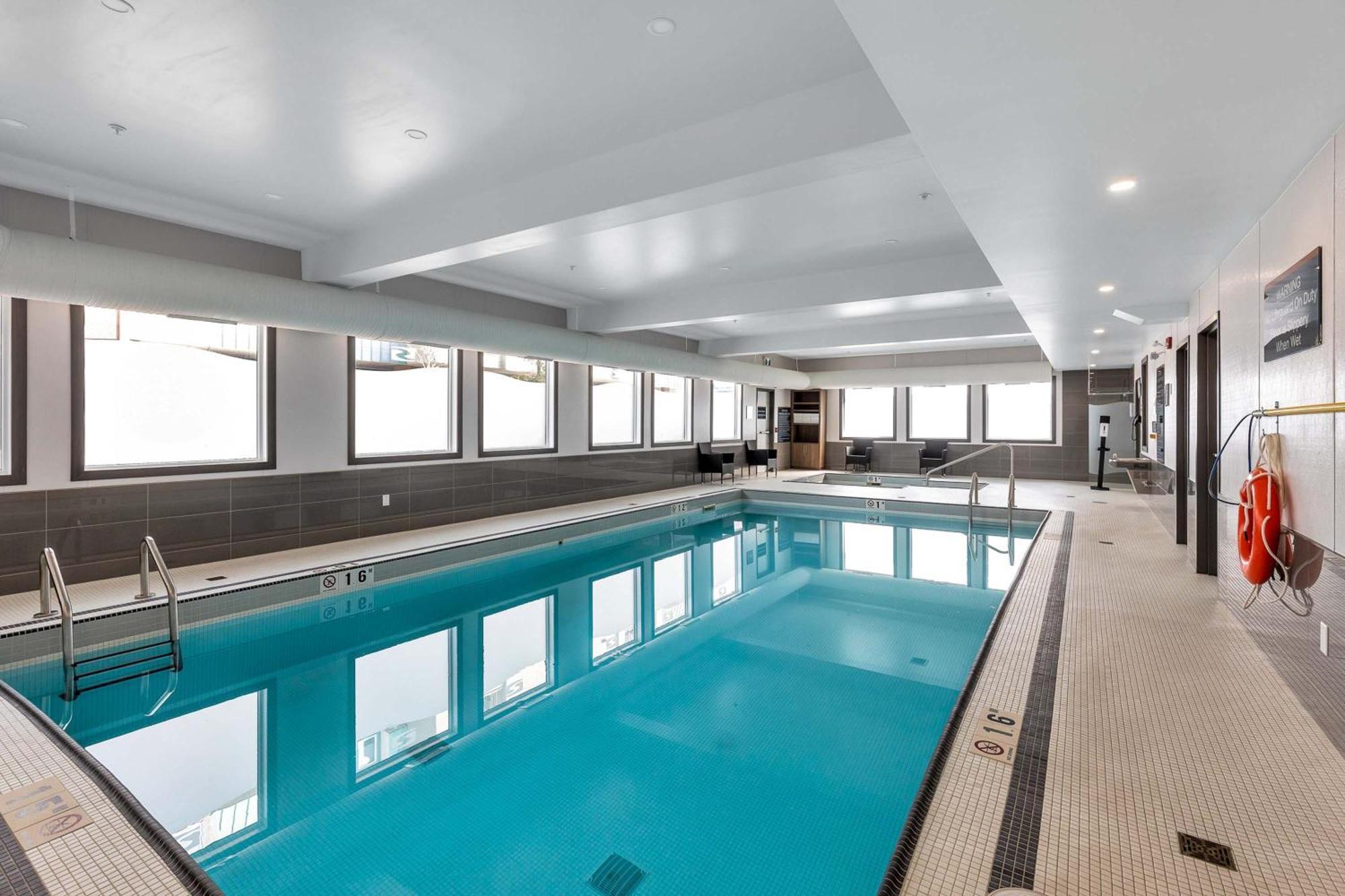 Sandman Hotel Grande Prairie Buitenkant foto