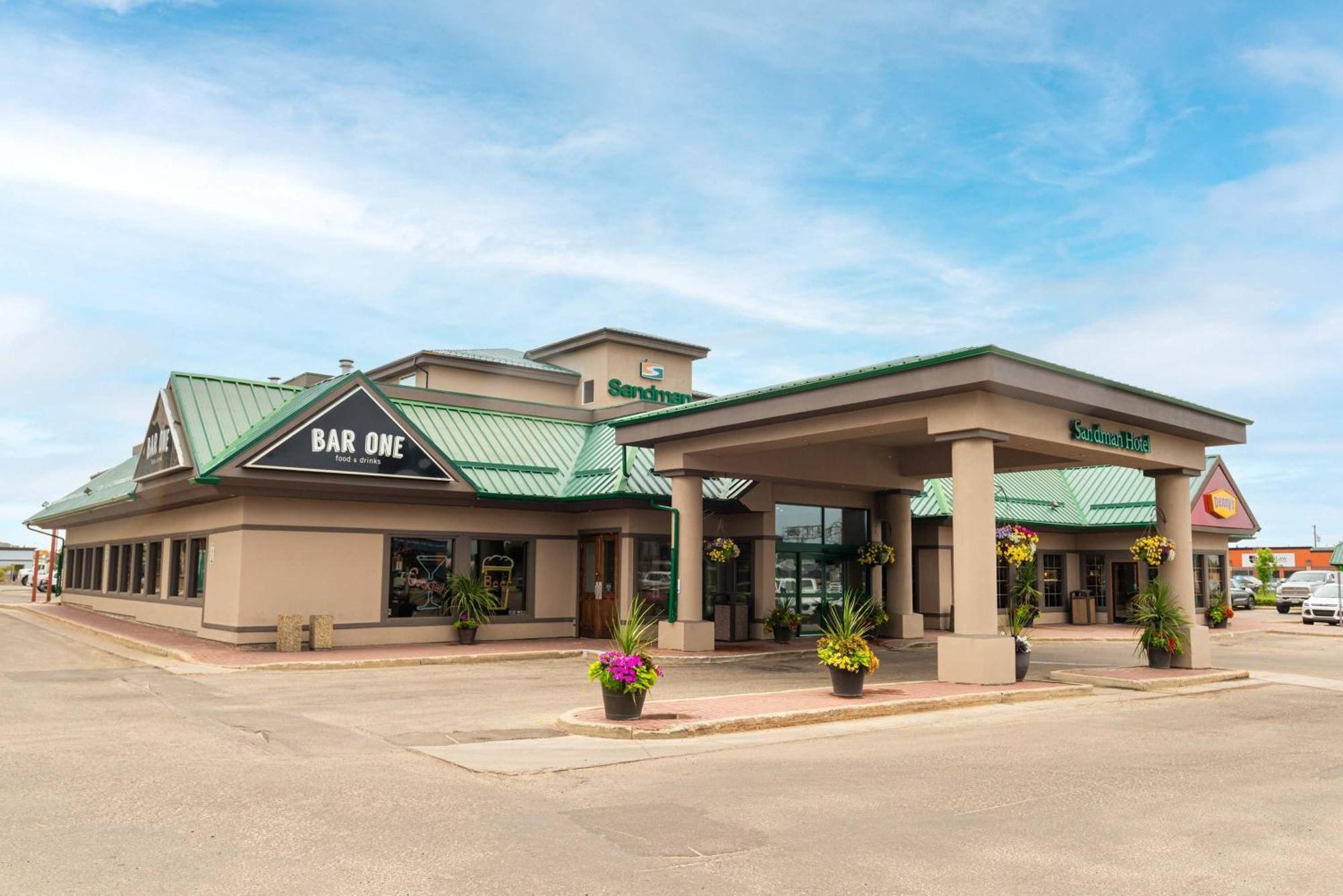 Sandman Hotel Grande Prairie Buitenkant foto